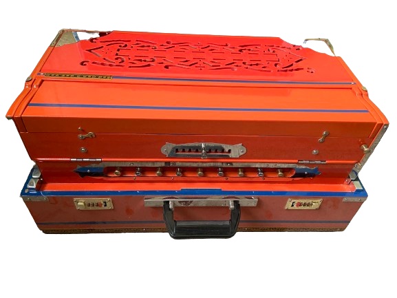 Legato 3 3/4 Octave 9 Scale Changer (with Coupler) Box Harmonium with 3 set of PREMIER Reeds, Light Brown